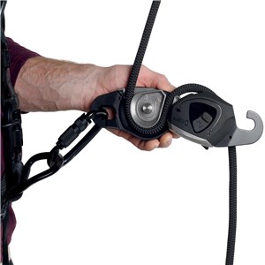 Przyrząd zjazdowy Jack black